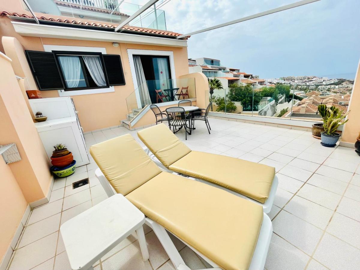 Luxury Apt. With Stunning Sea View *